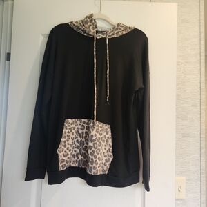 Hemish USA Black Leopard Print Women's Hoodie Size L Euc